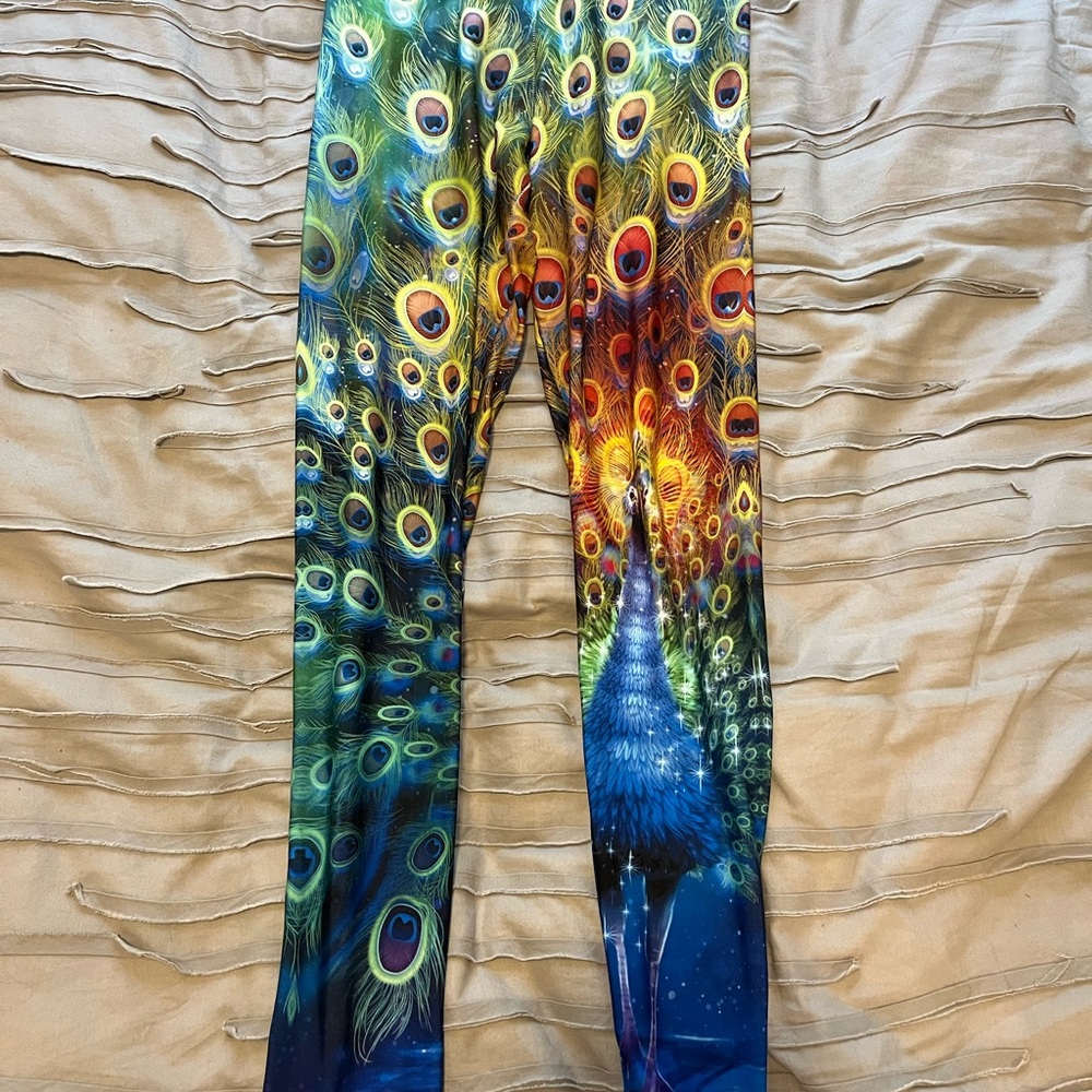 Colorful Fun Leggings With Peacock Design View 3